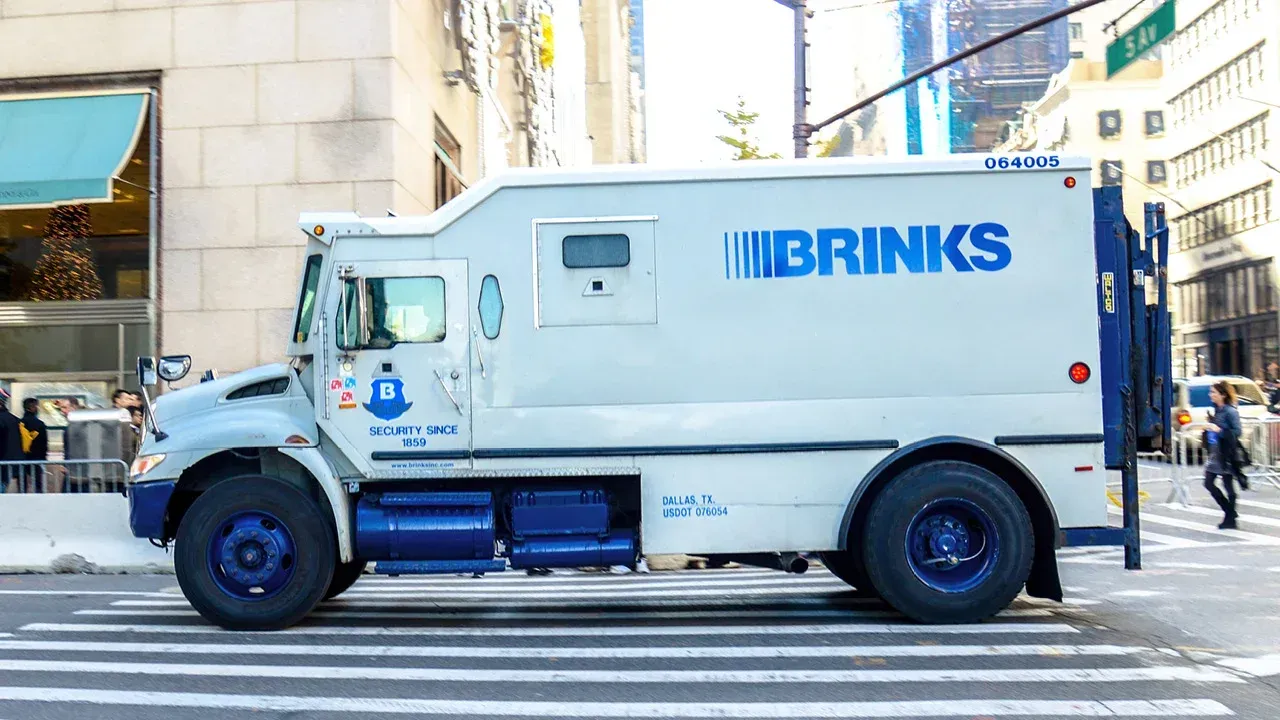 landed/cms/deal/brink's-money-transport.webp